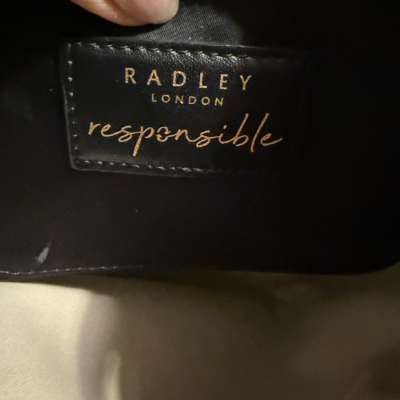 EUC Radley London Addison Gardens Signature Small Crossbody Bag - Picture 3 of 13